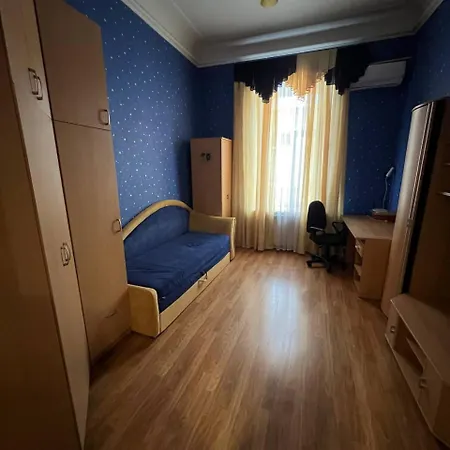 Apartment Большая 3-Х Комнатная, Центр, Ланжерон, Базарная, Bazarnaya *